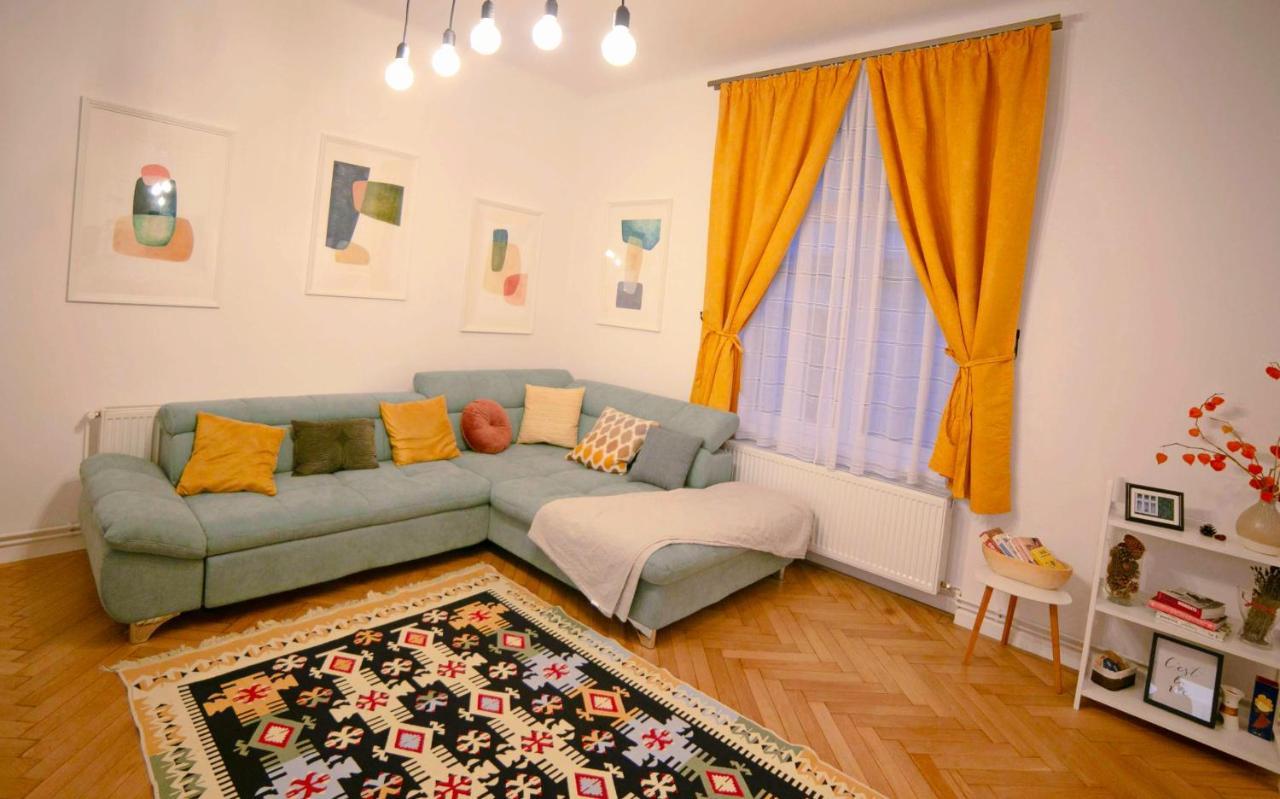 Jasmine Serenity Apartment - Central, Behind Black Church Brašov Exteriér fotografie